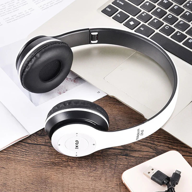 Casque Bluetooth blanc avec câble USB inclus – Livraison gratuite