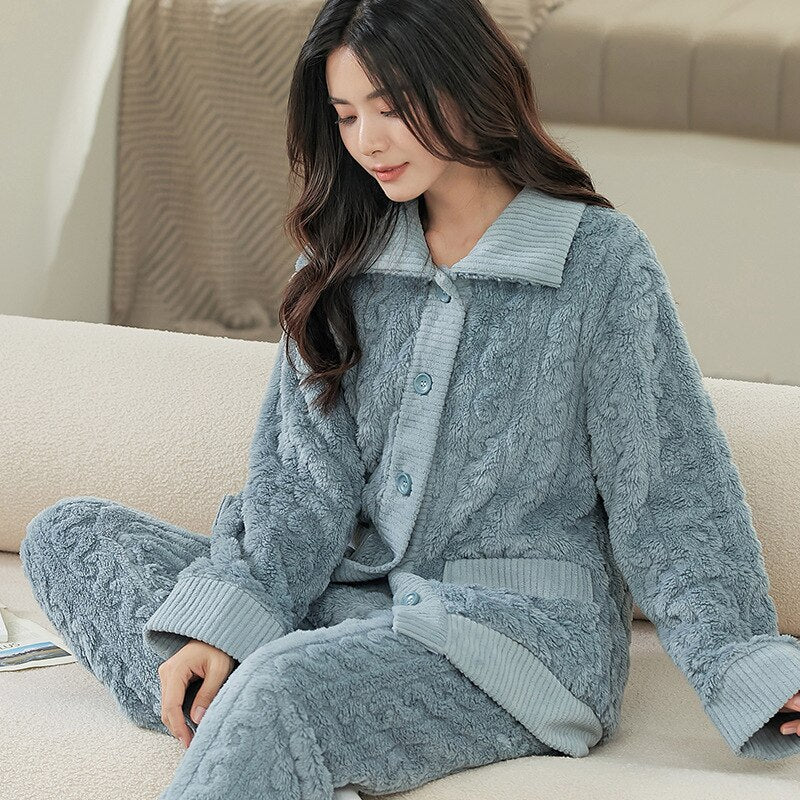 Ensemble d'intérieur cardigan torsadé mixte : confort et style pour vos soirées cocooning.