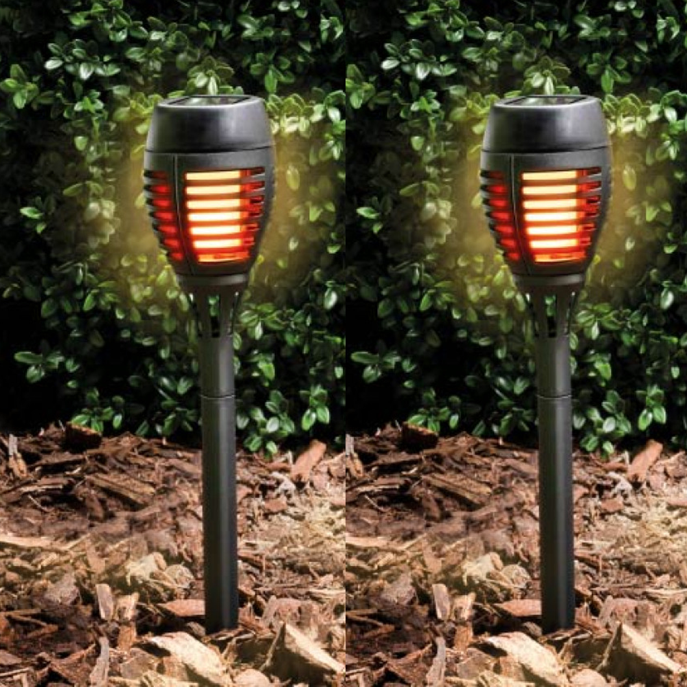 Offre exceptionnelle : achetez 1 lampe torche solaire de jardin, recevez-en 1 gratuite avec livraison gratuite