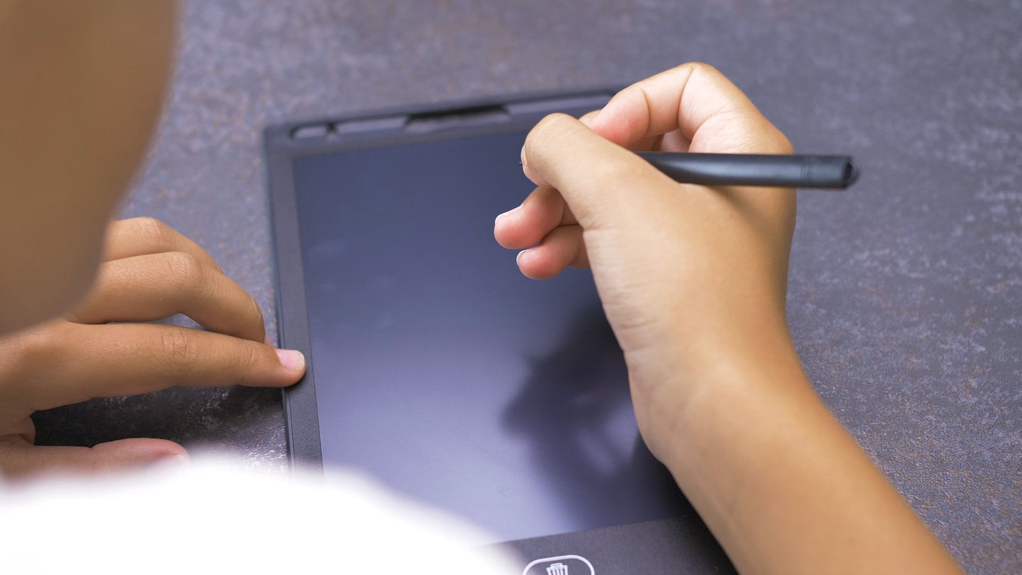 Tableau Magique Interactif - Écrivez et Effacez en un Clin d'Œil !