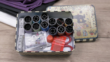 Boîte à couture en métal avec 54 accessoires pratiques