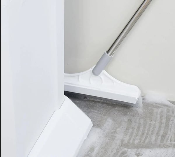 Balai rotatif multi-usages : le partenaire idéal pour un nettoyage facile et efficace !