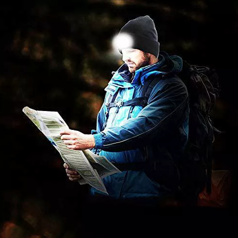 Bonnet d'hiver avec LED intégrée : chaleur et éclairage en un seul accessoire !