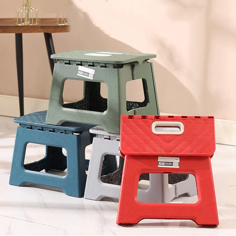 Tabouret Pliant Anti-Dérapant 27 cm pour un Accès Pratique et Sécurisé