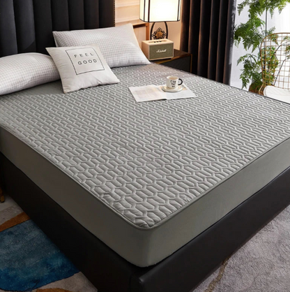 Protège-matelas épais et imperméable pour un sommeil serein