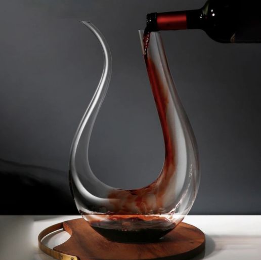 Décanteur à vin en cristal - Élégance et Aération assurées