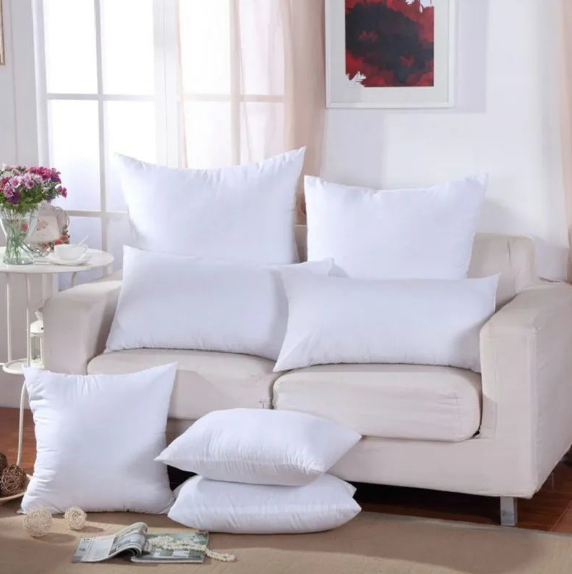 Coussin blanc élégant disponible en 6 tailles pour un confort stylé