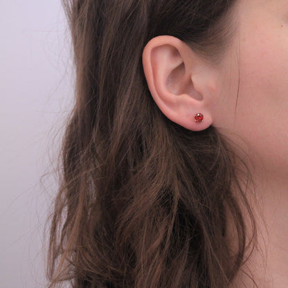 Coffret Élégant de 7 Boucles d'Oreilles avec Cristaux Autrichiens