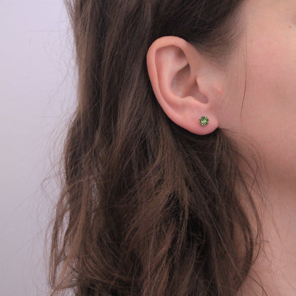 Coffret Élégant de 7 Boucles d'Oreilles avec Cristaux Autrichiens