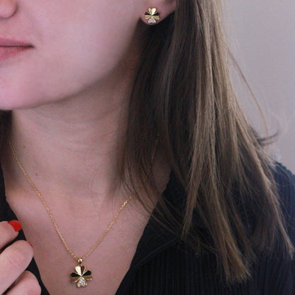 Parure pétale Clover : Collier, pendentif et boucles d'oreilles en cristaux Autrichiens