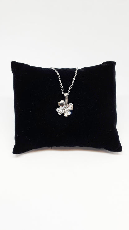 Collier Four Leaf en argent orné de 25 cristaux Swarovski