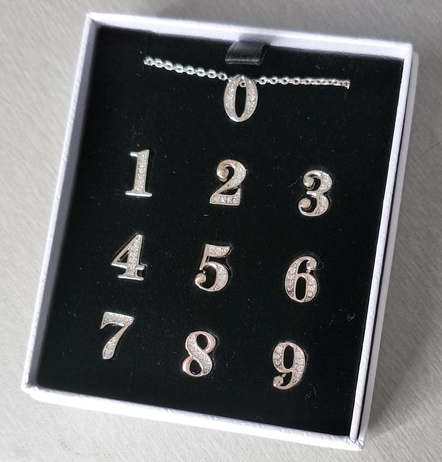 Chaîne porte-bonheur en plaqué or rose ou rhodium avec cristaux Swarovski®