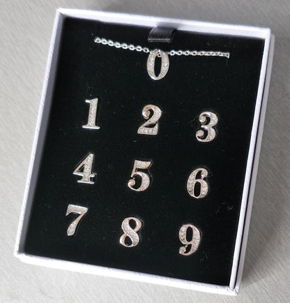 Chaîne porte-bonheur en plaqué or rose ou rhodium avec cristaux Swarovski®