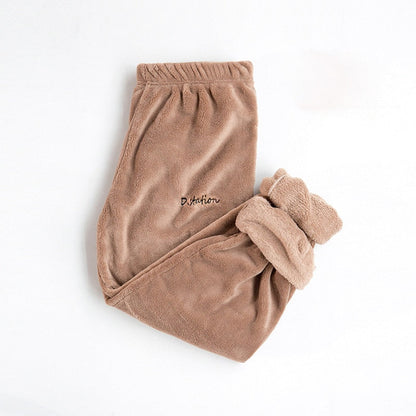 Ensemble pyjama femme en flanelle doux et élégant pour des nuits d'hiver confortables