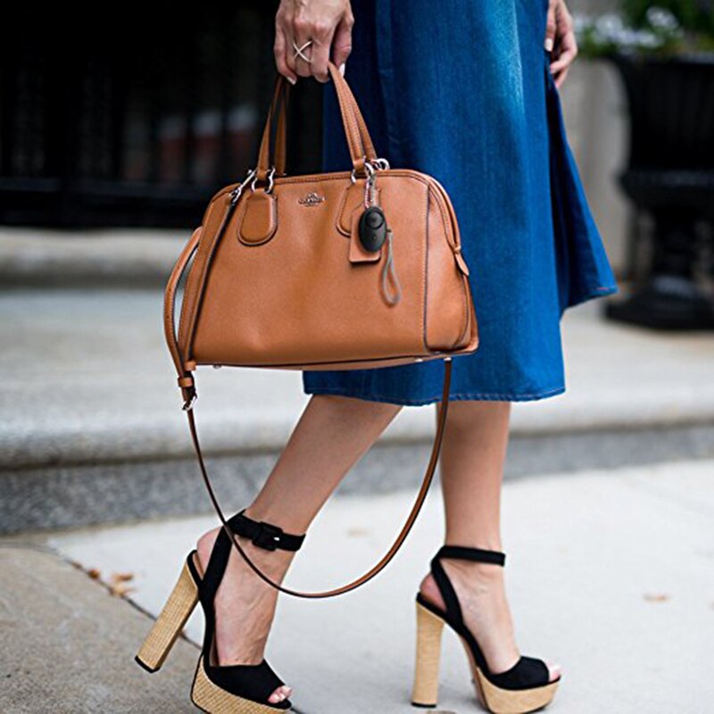 Alarme de porte-clés d’autodéfense 120dB avec lumière LED intégrée