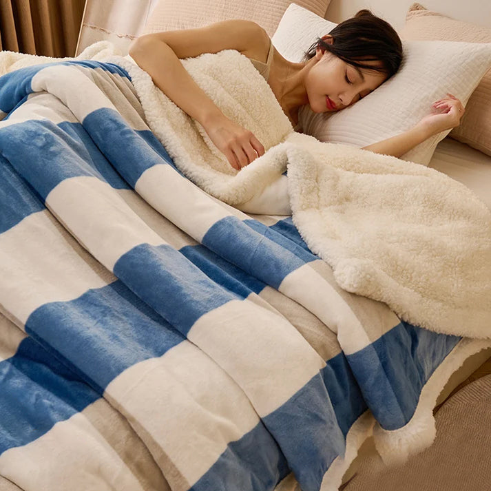 Plaid Doux à Carreaux - Chaleur et Confort Incontournables