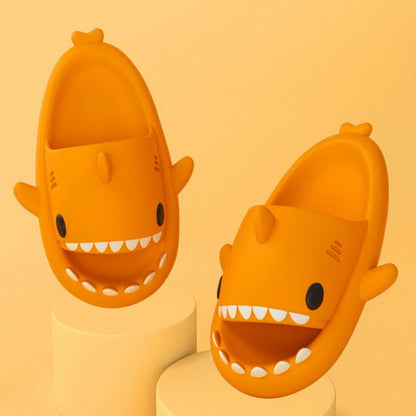 Claquettes Shark Antidérapantes : Style et Confort pour l'Été
