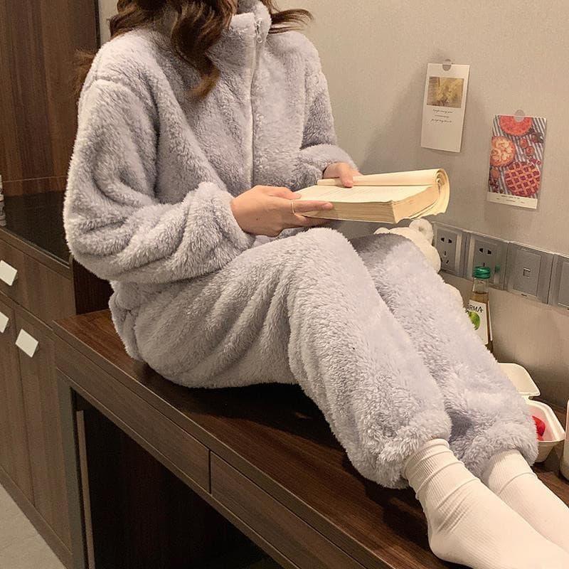 Ensemble Pyjama Cocooning en Peluche - Douceur et Confort pour Femmes