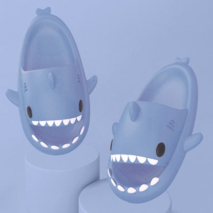 Claquettes Shark Antidérapantes : Style et Confort pour l'Été
