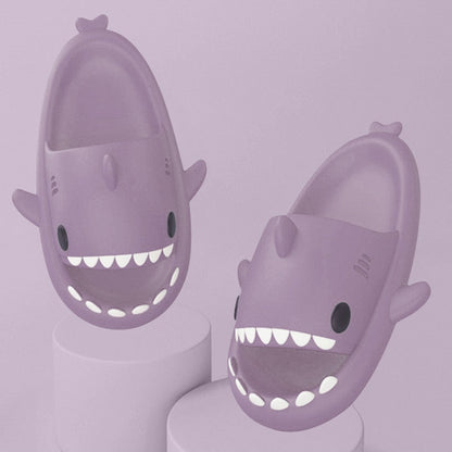 Claquettes Shark Antidérapantes : Style et Confort pour l'Été
