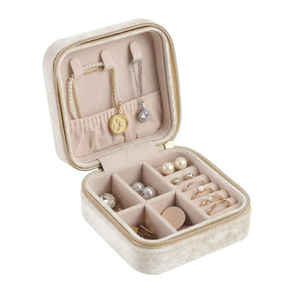 Mini Boîte à Bijoux en Velours - Élégance Complice de Vos Voyages