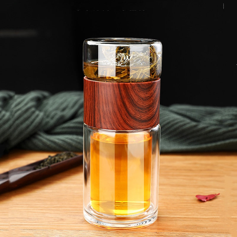 Infus'Tea : L'infuseur à thé portable pour les amoureux de thé en mouvement