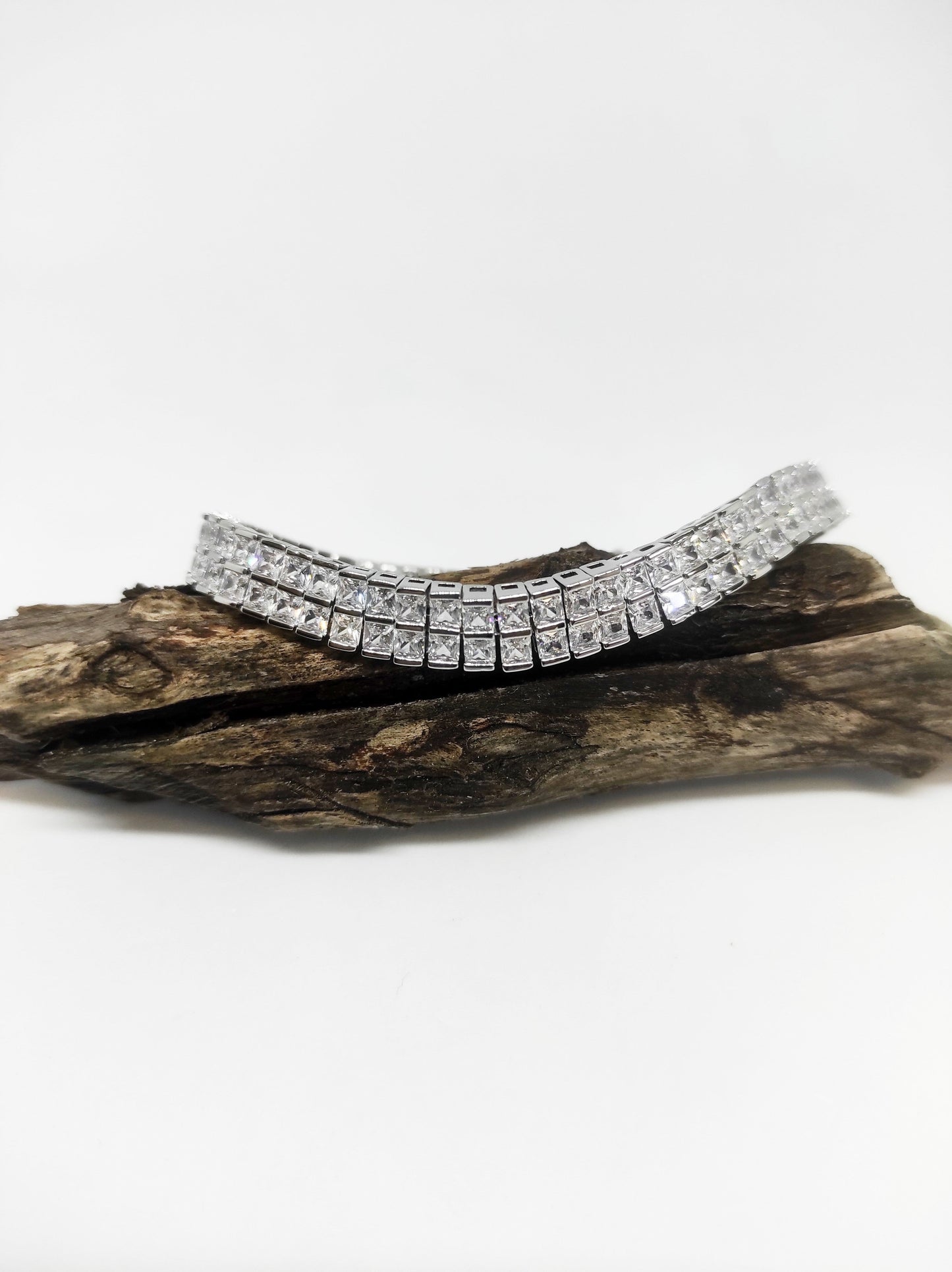 Bracelet Mathilde en zirconium plaqué rhodium avec cristaux scintillants