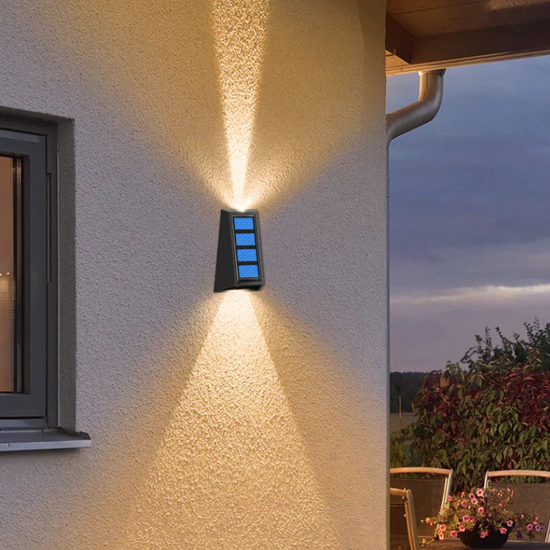 Appliques murales solaires RVB - Lot de 4, ambiance lumineuse et économique