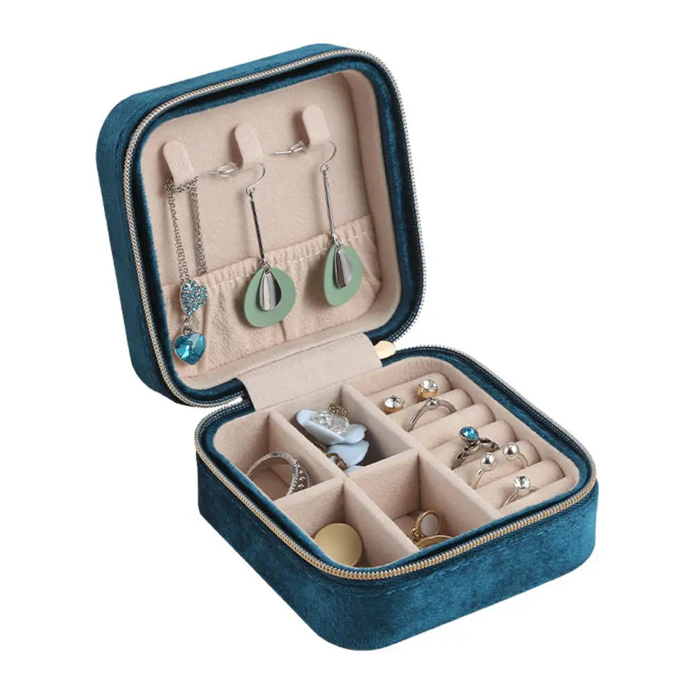 Mini Boîte à Bijoux en Velours - Élégance Complice de Vos Voyages