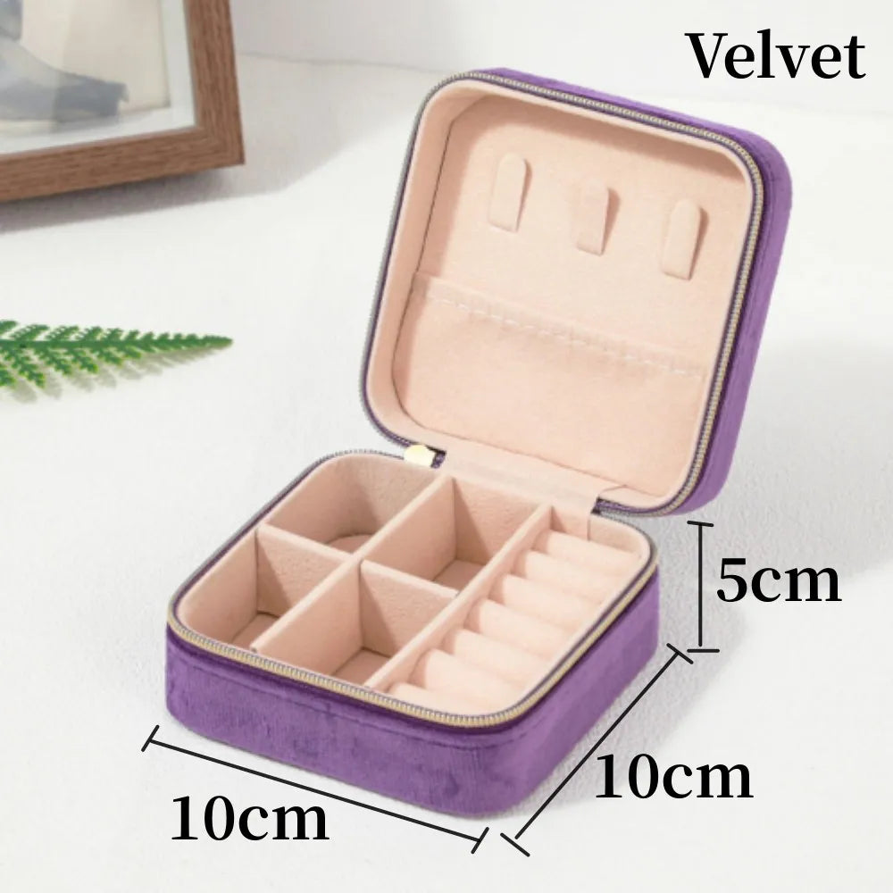 Mini Boîte à Bijoux en Velours - Élégance Complice de Vos Voyages