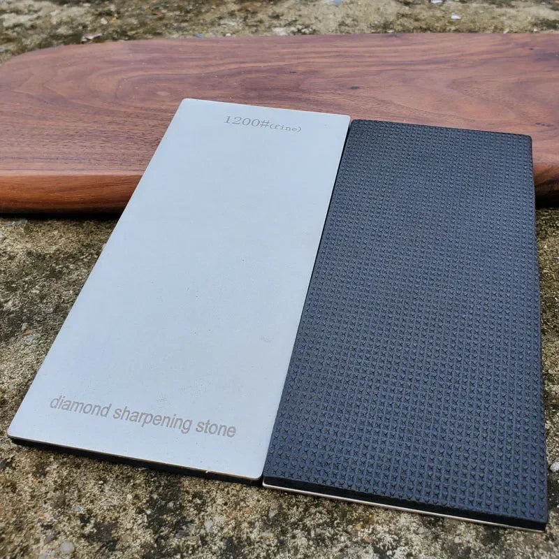 Pierre à Aiguiser avec Éclat de Diamant - Affûtage Rapide et Précis