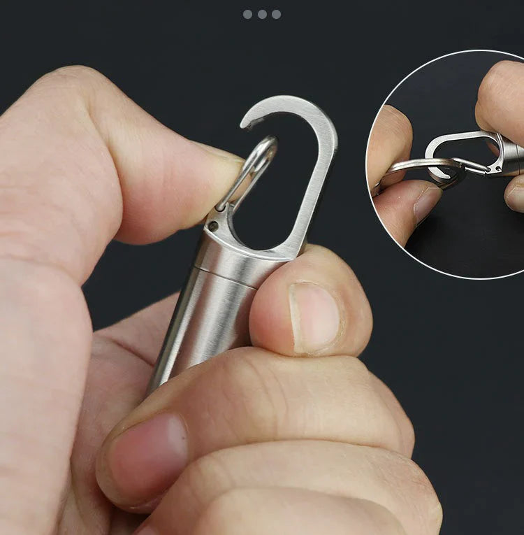 Mini Porte-Clé Boîte à Pilules Waterproof - Sécurisez Vos Médicaments.