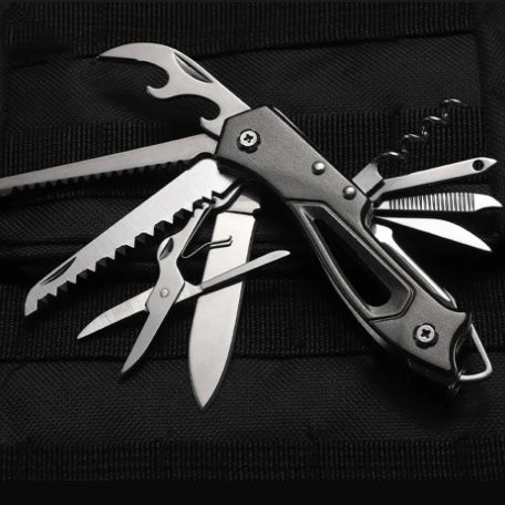 Couteau suisse multifonctionnel : l'outil idéal pour vos aventures et projets quotidiens