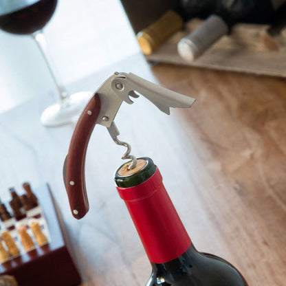 Ensemble Élégant d'Accessoires à Vin et Jeu d'Échecs sophistiqué