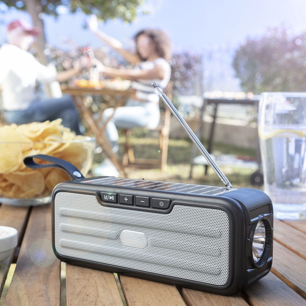 Radio FM portable avec haut-parleur Bluetooth, charge solaire et lampe torche LED