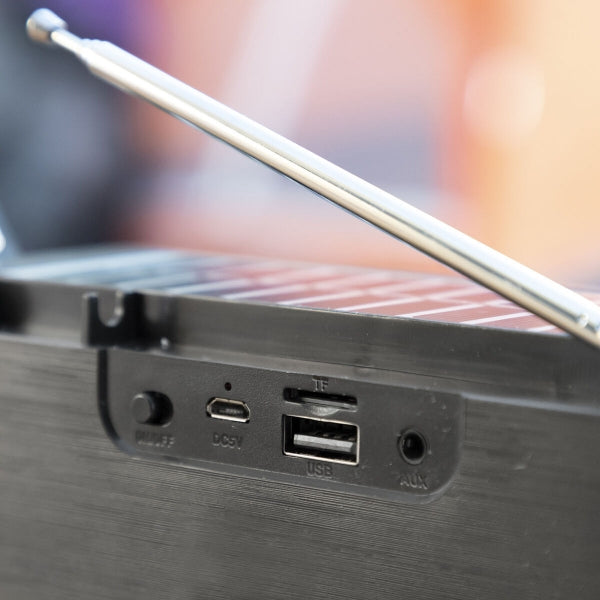 Radio FM portable avec haut-parleur Bluetooth, charge solaire et lampe torche LED