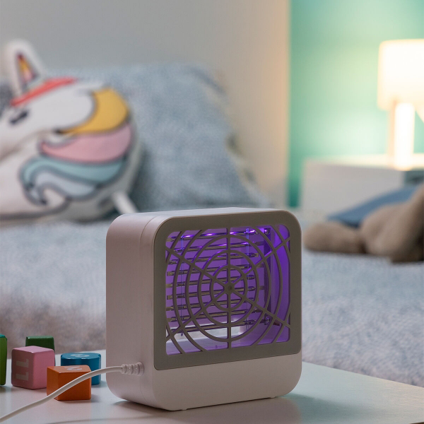 Lampe Anti-Moustiques UV avec Crochet et 5 LED - Protégez votre Espace !