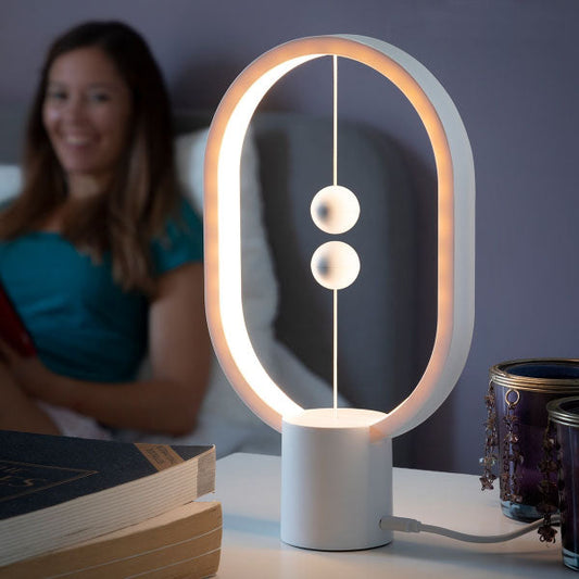 Lampe Design Innovante avec Interrupteur Magnétique