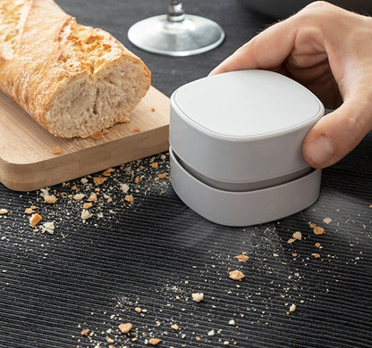Mini Aspirateur à Main Compact pour un Bureau Toujours Propre