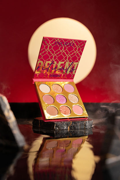 Palette Orient Rituals : 9 Teintes Envoûtantes pour un Regard Captivant