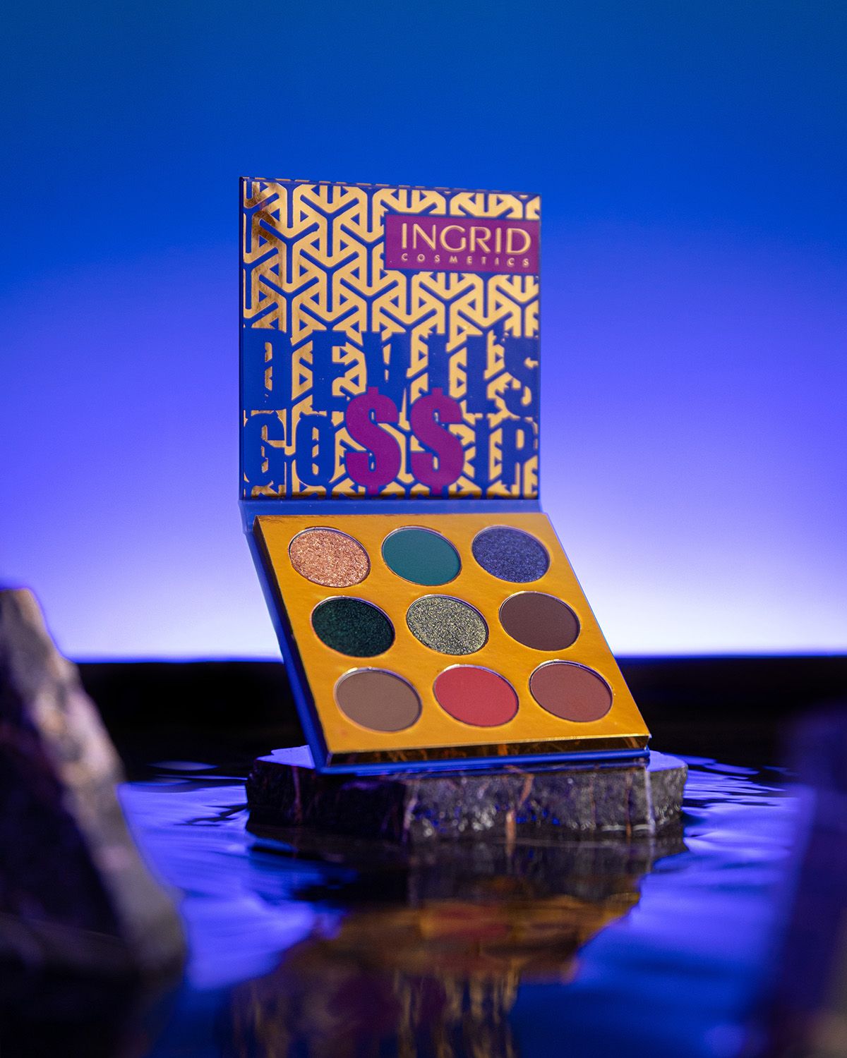 Palette Orient Rituals : 9 Teintes Envoûtantes pour un Regard Captivant