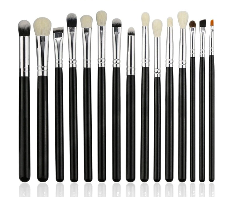 Set de 15 pinceaux en poils naturels pour un maquillage pro impeccable