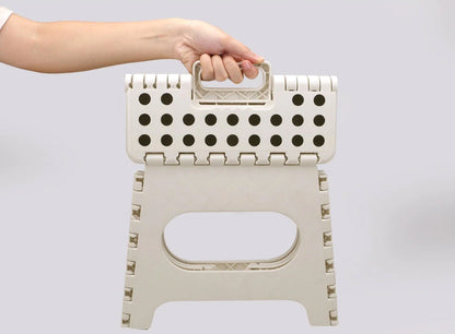 Tabouret Pliant Anti-Dérapant 27 cm pour un Accès Pratique et Sécurisé